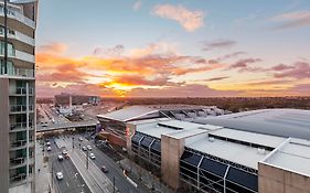 Oaks Adelaide Horizons Suites